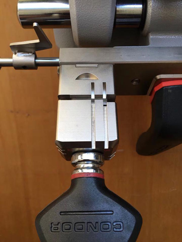 Xhorse condor xc 009 key cutting machine
